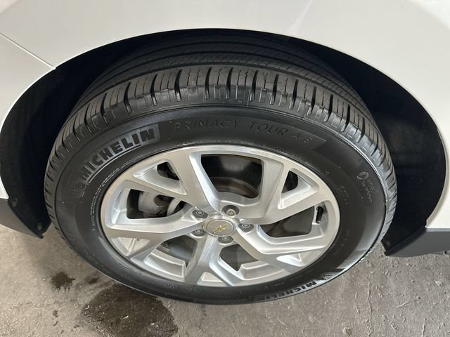 Used 2020 Chevrolet Equinox LT AWD/4WD image 23