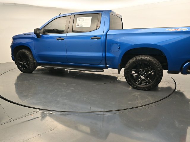 Used 2022 Chevrolet Silverado 1500 Custom w/ LPO, Dark Essentials Package AWD/4WD image 6