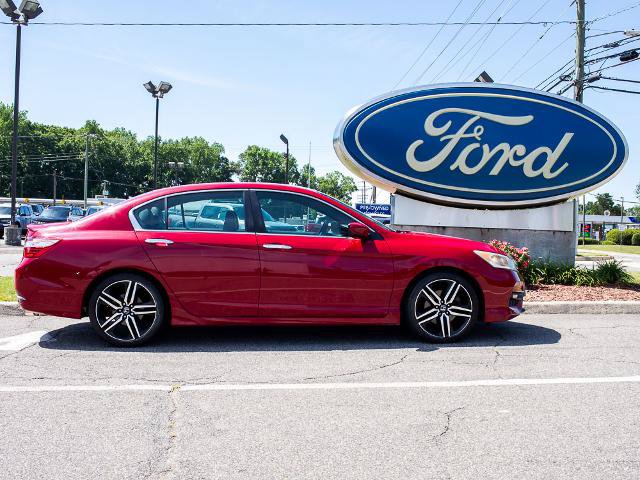 Used 2017 Honda Accord Sport Special Edition image 1