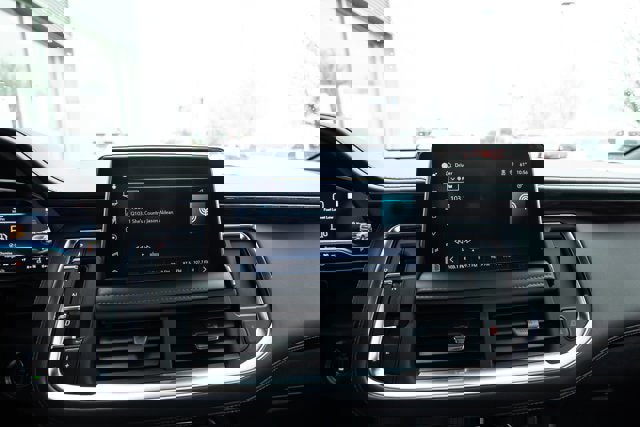 Used 2023 Chevrolet Tahoe LT w/ Luxury Package image 19