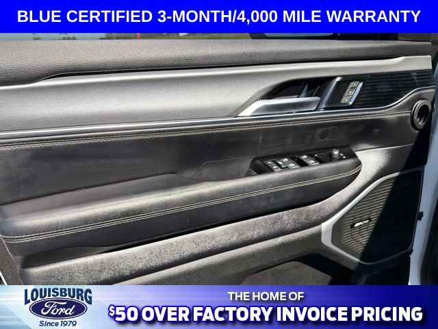 Used 2022 Jeep Wagoneer Series III AWD/4WD image 11