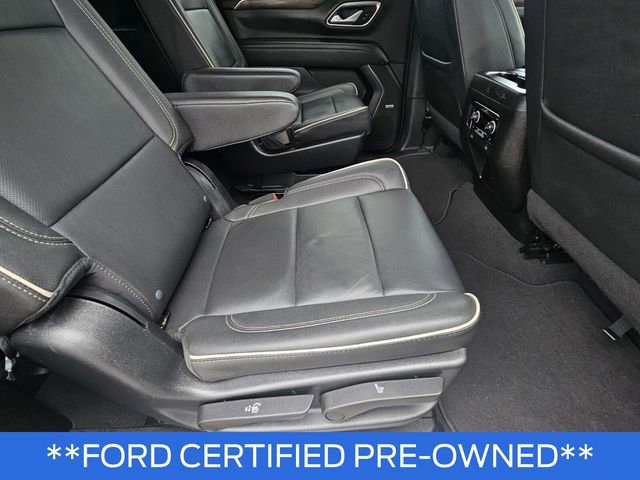 Used 2023 Chevrolet Suburban Premier image 15