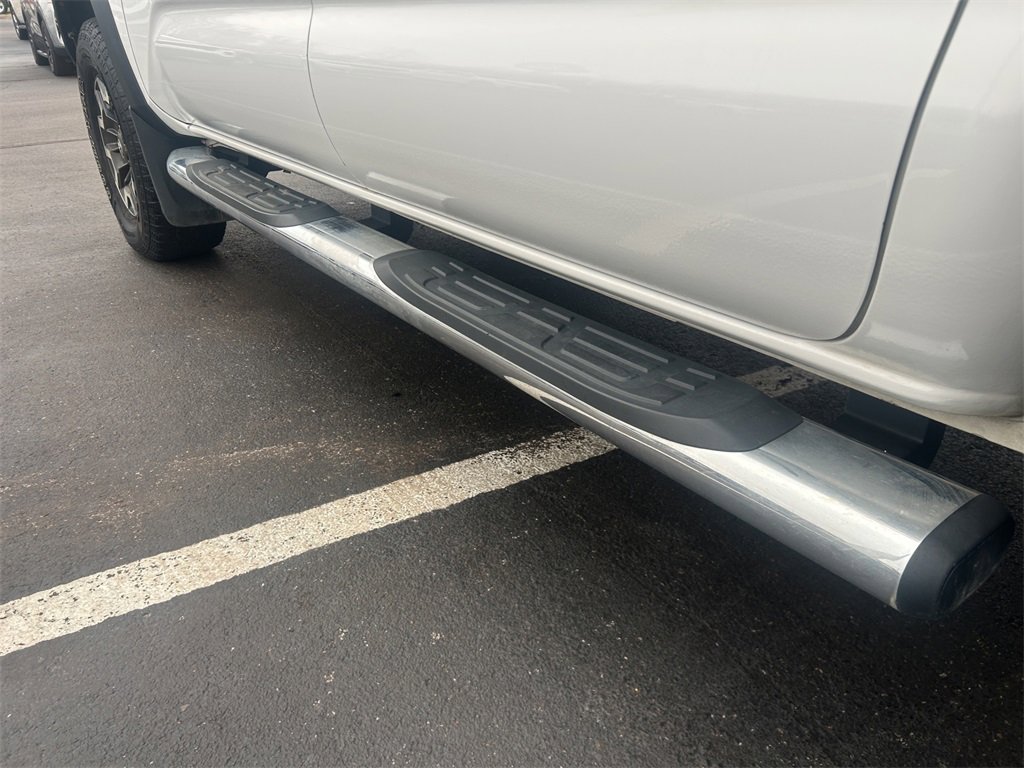 Used 2019 Toyota Tacoma TRD Off-Road image 14