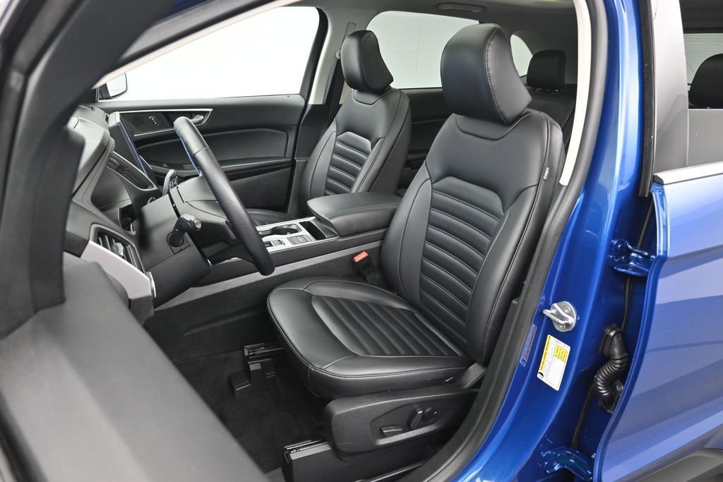 Certified 2024 Ford Edge SEL w/ Convenience Package AWD/4WD image 16