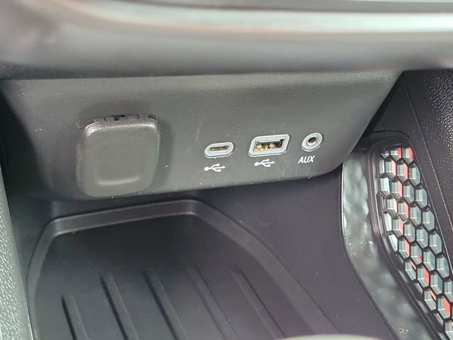 Used 2023 Chevrolet TrailBlazer RS w/ Sun and Liftgate Package image 16