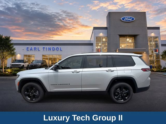 Used 2025 Jeep Grand Cherokee L Limited w/ Luxury Tech Group II AWD/4WD image 5