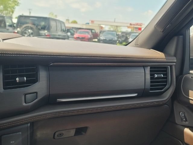 Certified 2024 Ford Expedition Max King Ranch AWD/4WD image 28
