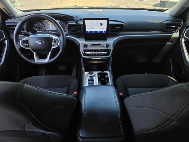 Certified 2023 Ford Explorer XLT RWD image 8