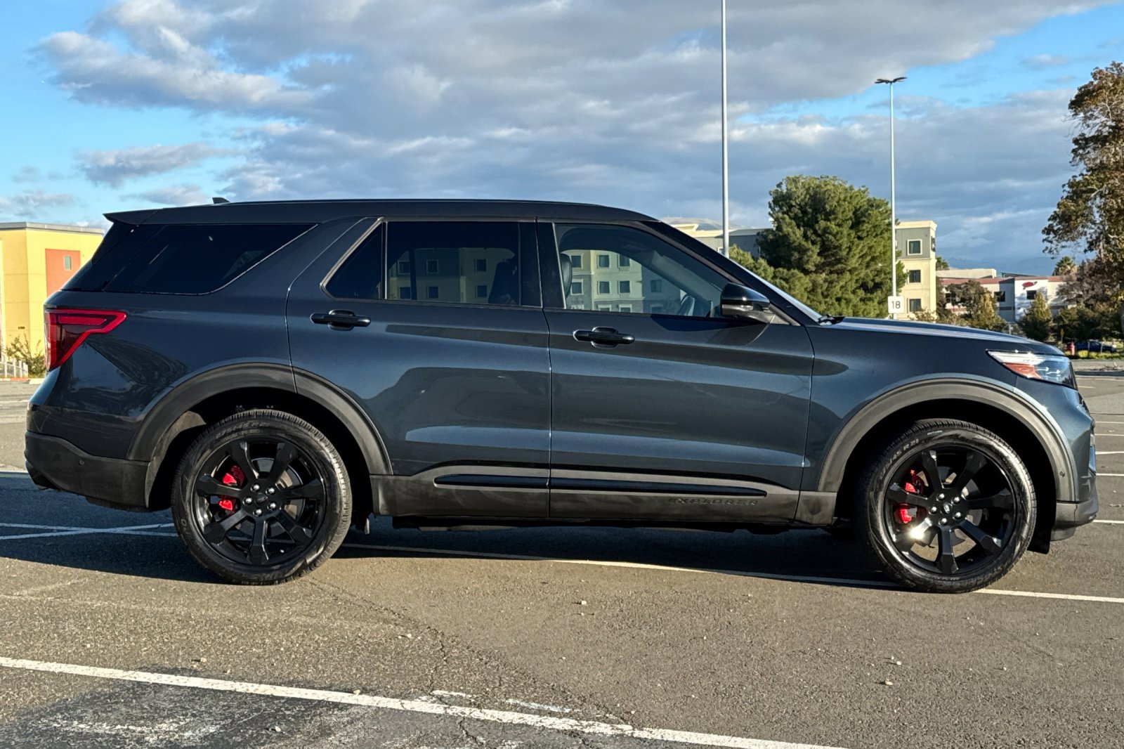 Certified 2022 Ford Explorer ST w/ Equipment Group 401A image 2