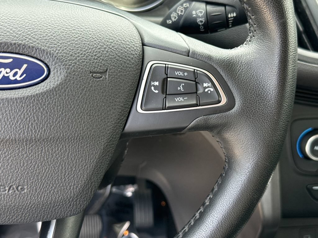 Certified 2019 Ford Escape SEL FWD image 16
