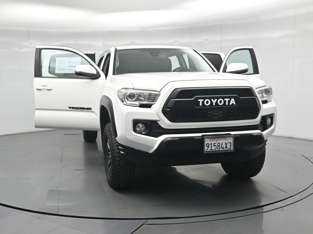 Used 2021 Toyota Tacoma SR5 w/ Trail Edition AWD/4WD image 30
