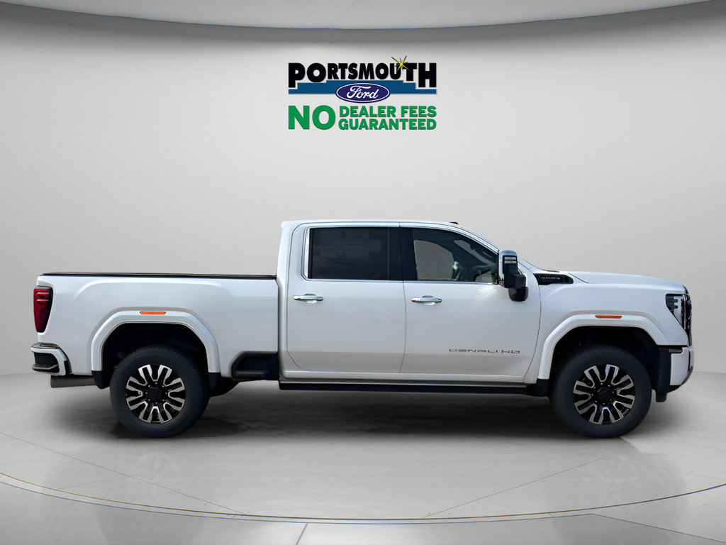 Used 2025 GMC Sierra 3500 Denali Ultimate w/ Snow Plow Prep/Camper Package AWD/4WD image 6
