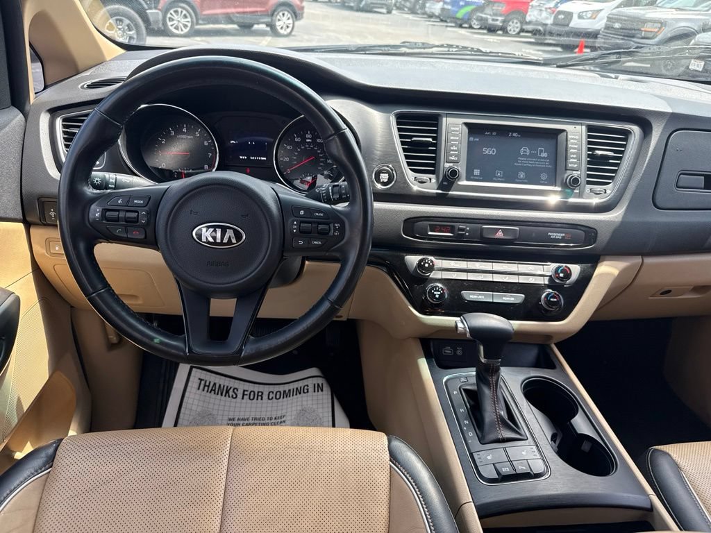 Used 2018 Kia Sedona LX w/ LX Essentials Premium Package FWD image 12