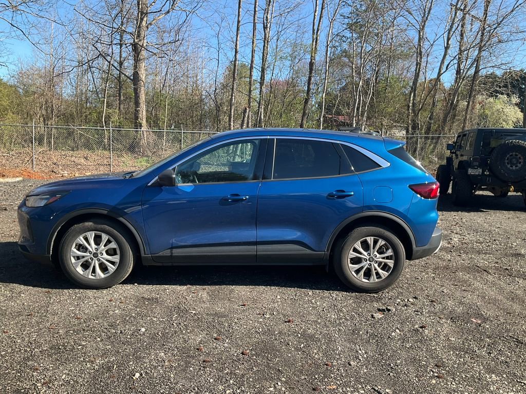 Certified 2023 Ford Escape Active w/ Cold Weather Package image 6