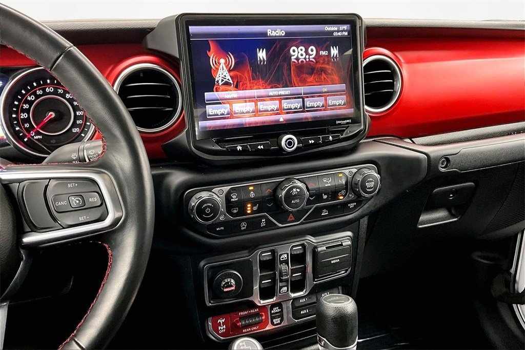 Used 2021 Jeep Gladiator Rubicon w/ Cold Weather Group image 8