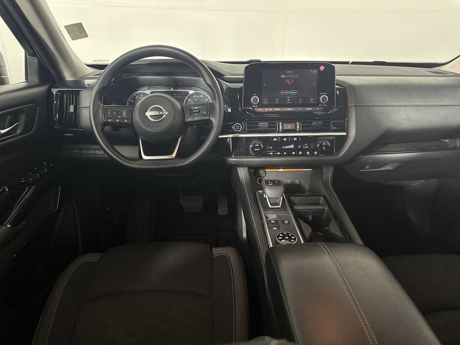 Used 2022 Nissan Pathfinder S AWD/4WD image 25