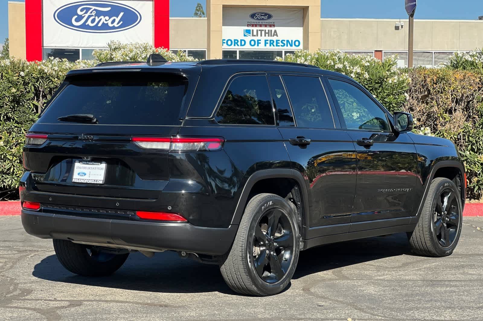Used 2023 Jeep Grand Cherokee Altitude AWD/4WD video 2