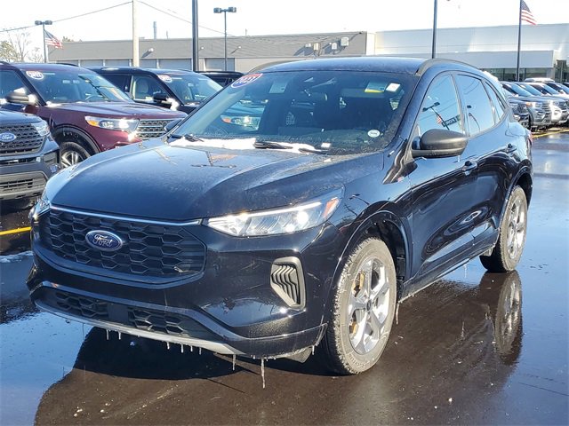 Certified 2023 Ford Escape ST-Line w/ Tech Pack #1 image 2