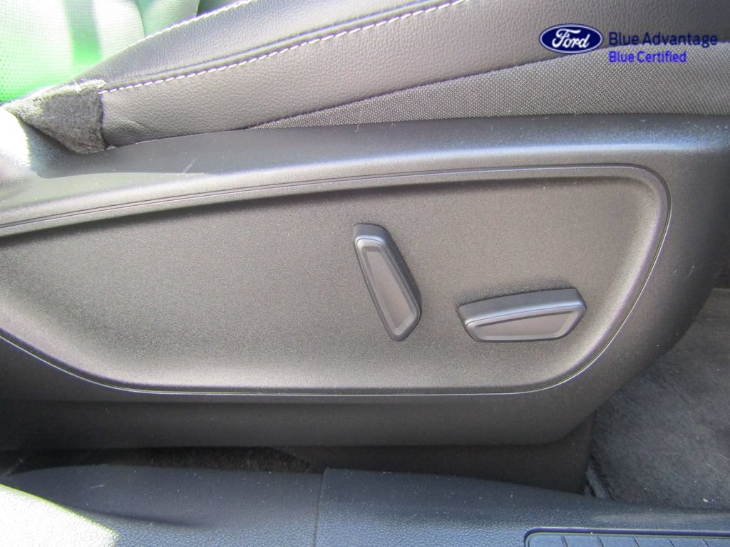 Certified 2022 Ford Escape Titanium FWD image 39