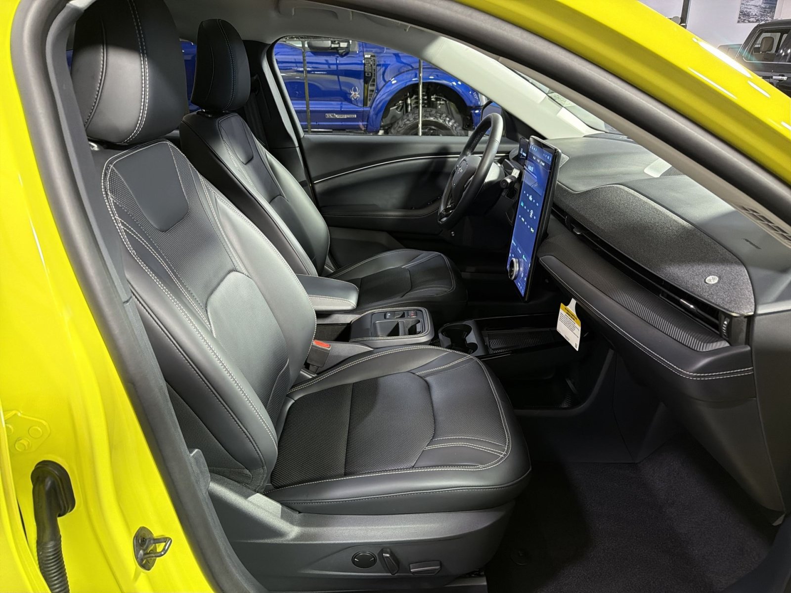 Certified 2025 Ford Mustang Mach-E Premium AWD/4WD image 26