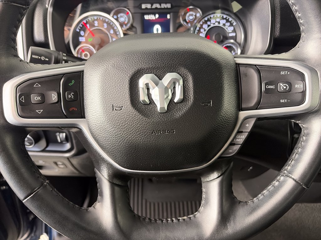 Used 2022 RAM 1500 Big Horn AWD/4WD image 16