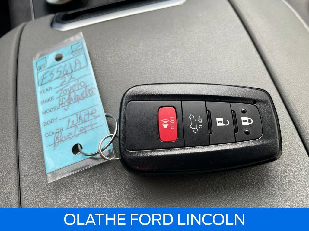 Used 2022 Toyota Highlander Limited image 13