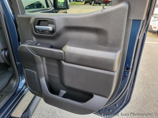 Used 2021 Chevrolet Silverado 1500 LT image 32