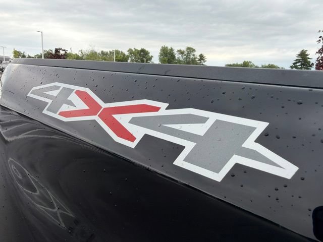Used 2023 Chevrolet Silverado 1500 Custom AWD/4WD image 7