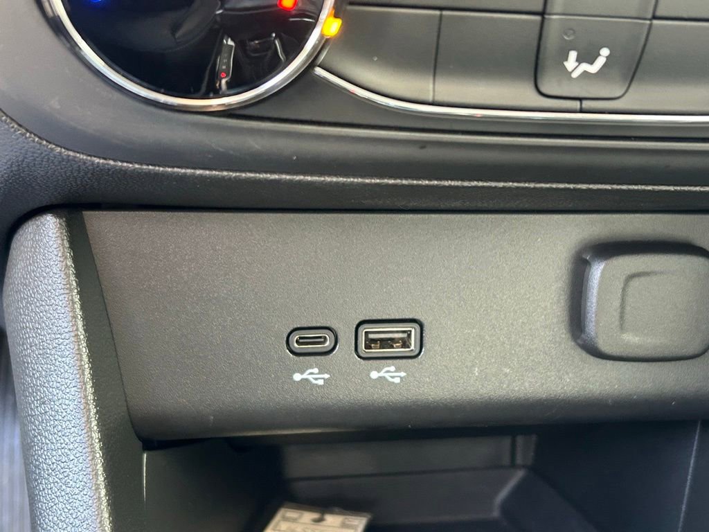 Used 2024 Buick Encore GX Preferred FWD image 25