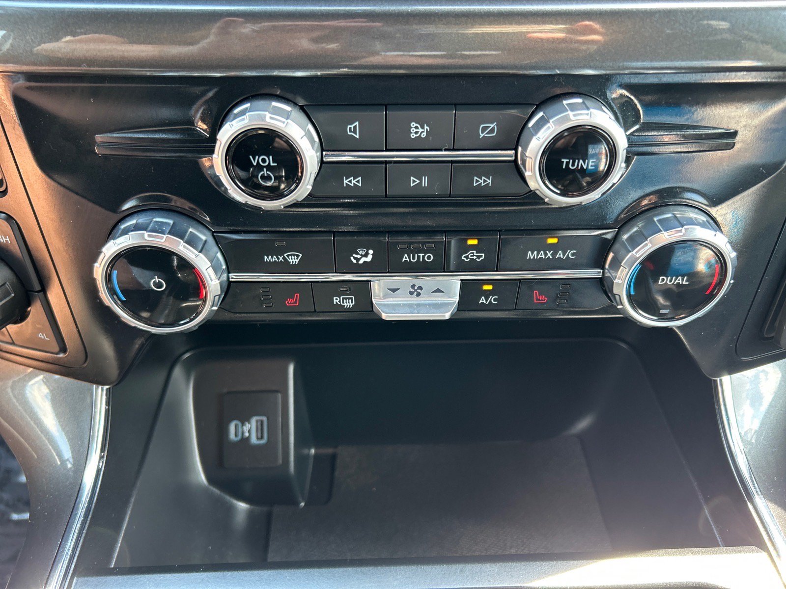 Certified 2023 Ford F150 XLT w/ Equipment Group 302A High AWD/4WD image 29