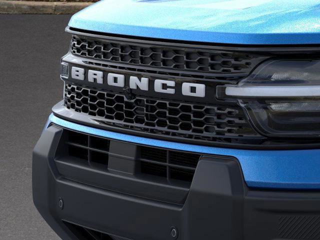 Certified 2025 Ford Bronco Sport Outer Banks w/ Outer Banks Tech Package+ AWD/4WD image 18