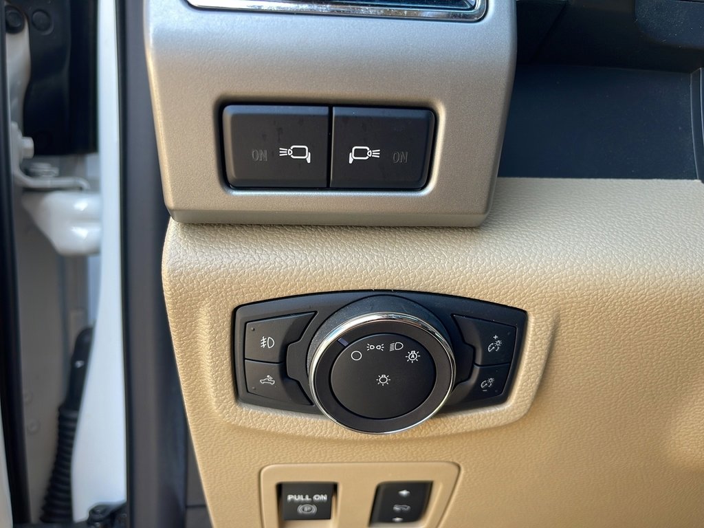 Certified 2020 Ford F150 Lariat w/ Equipment Group 502A Luxury image 29