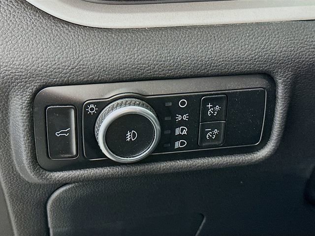 Certified 2023 Ford Explorer XLT w/ Equipment Group 202A image 17