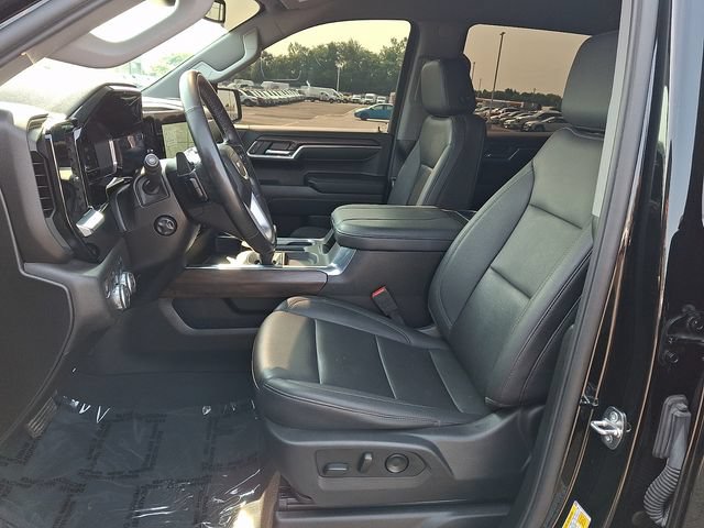 Used 2024 GMC Sierra 1500 SLT w/ SLT Premium Plus Package AWD/4WD image 13