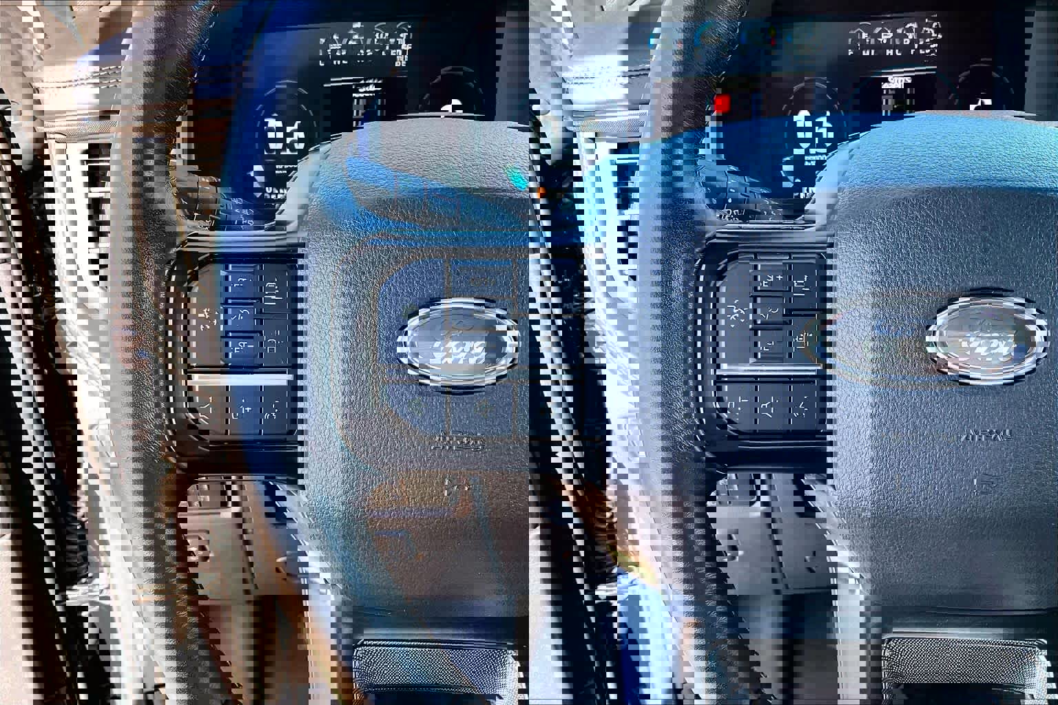 Certified 2023 Ford Expedition Platinum image 24