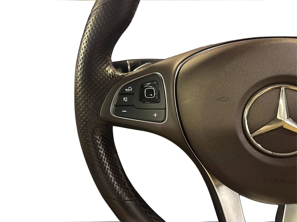 Used 2018 Mercedes-Benz E 300 4MATIC image 33
