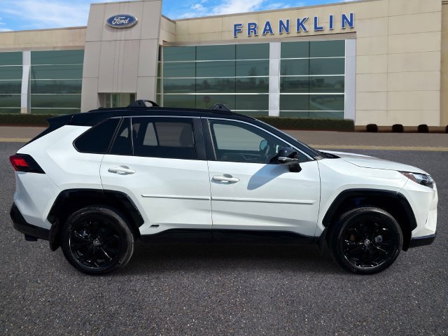 Used 2025 Toyota RAV4 XSE AWD/4WD image 8