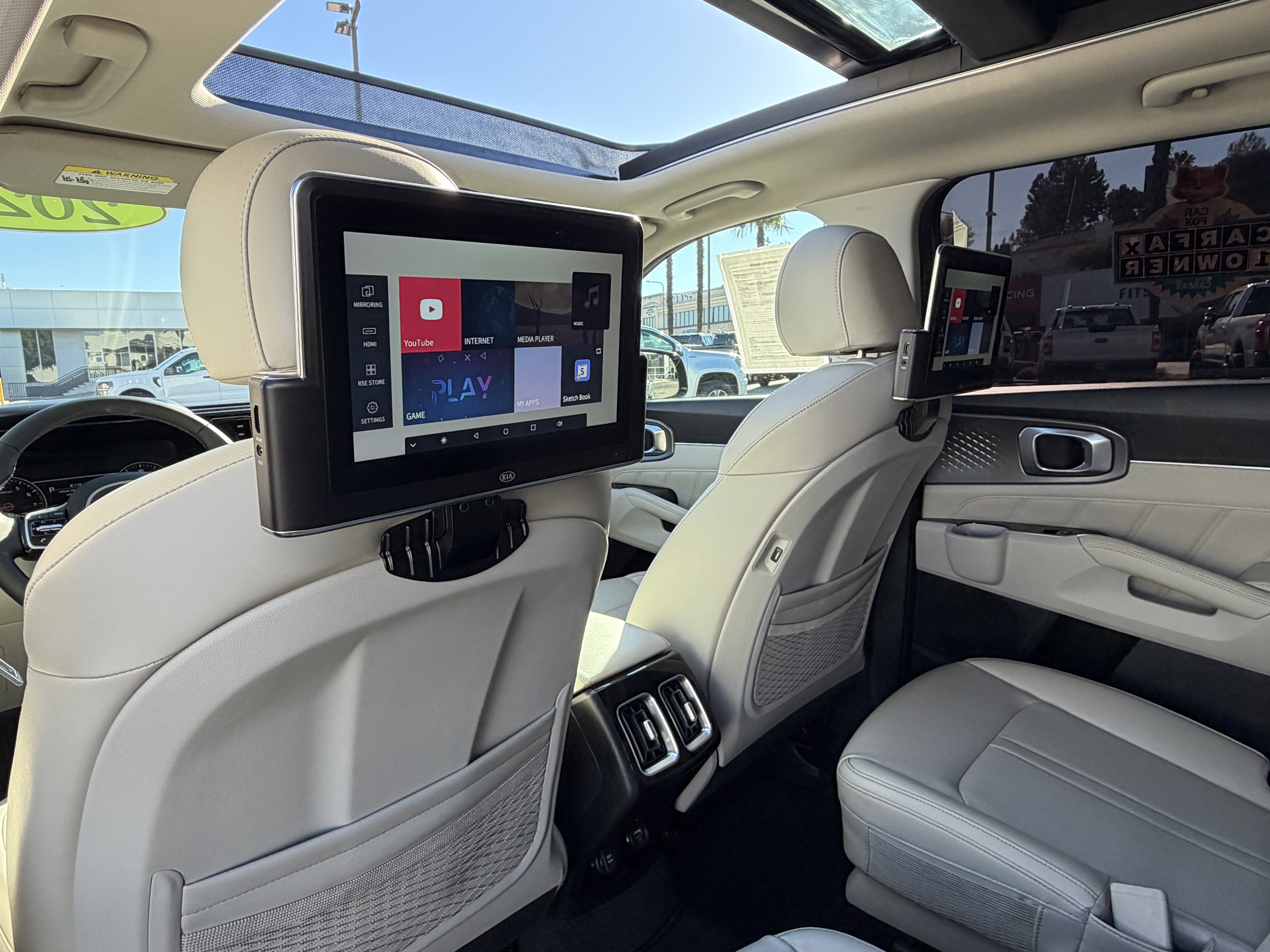 Used 2021 Kia Sorento SX image 22