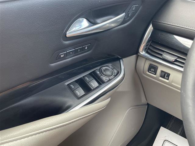 Used 2019 Cadillac XT4 Premium Luxury w/ Enhanced Visibility Package FWD image 31