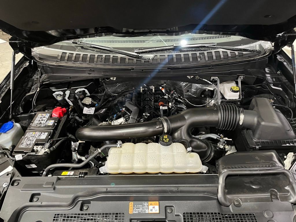 Certified 2025 Ford Expedition Max Platinum image 7