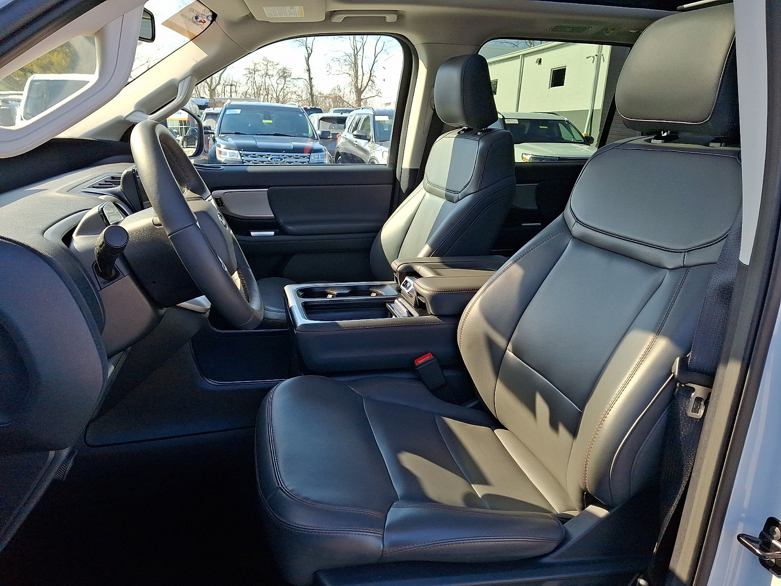 Certified 2025 Ford Expedition Active AWD/4WD image 17