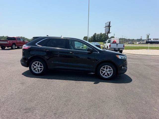 Certified 2024 Ford Edge SEL AWD/4WD image 4