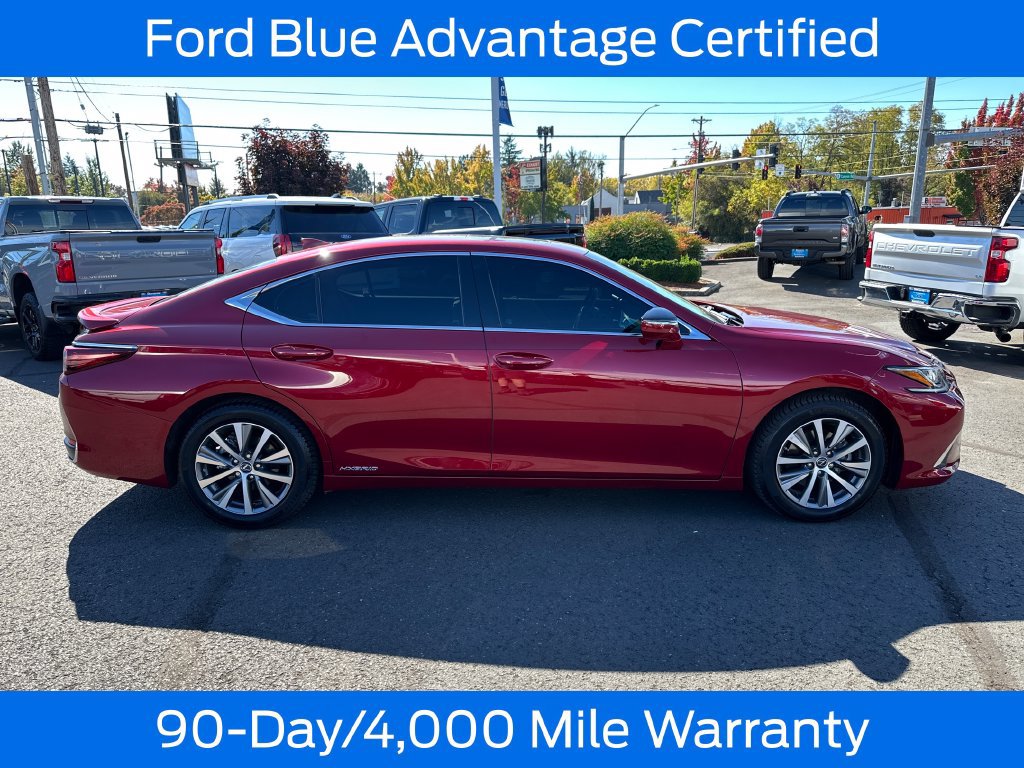 Used 2020 Lexus ES 300h w/ Premium Package FWD image 9