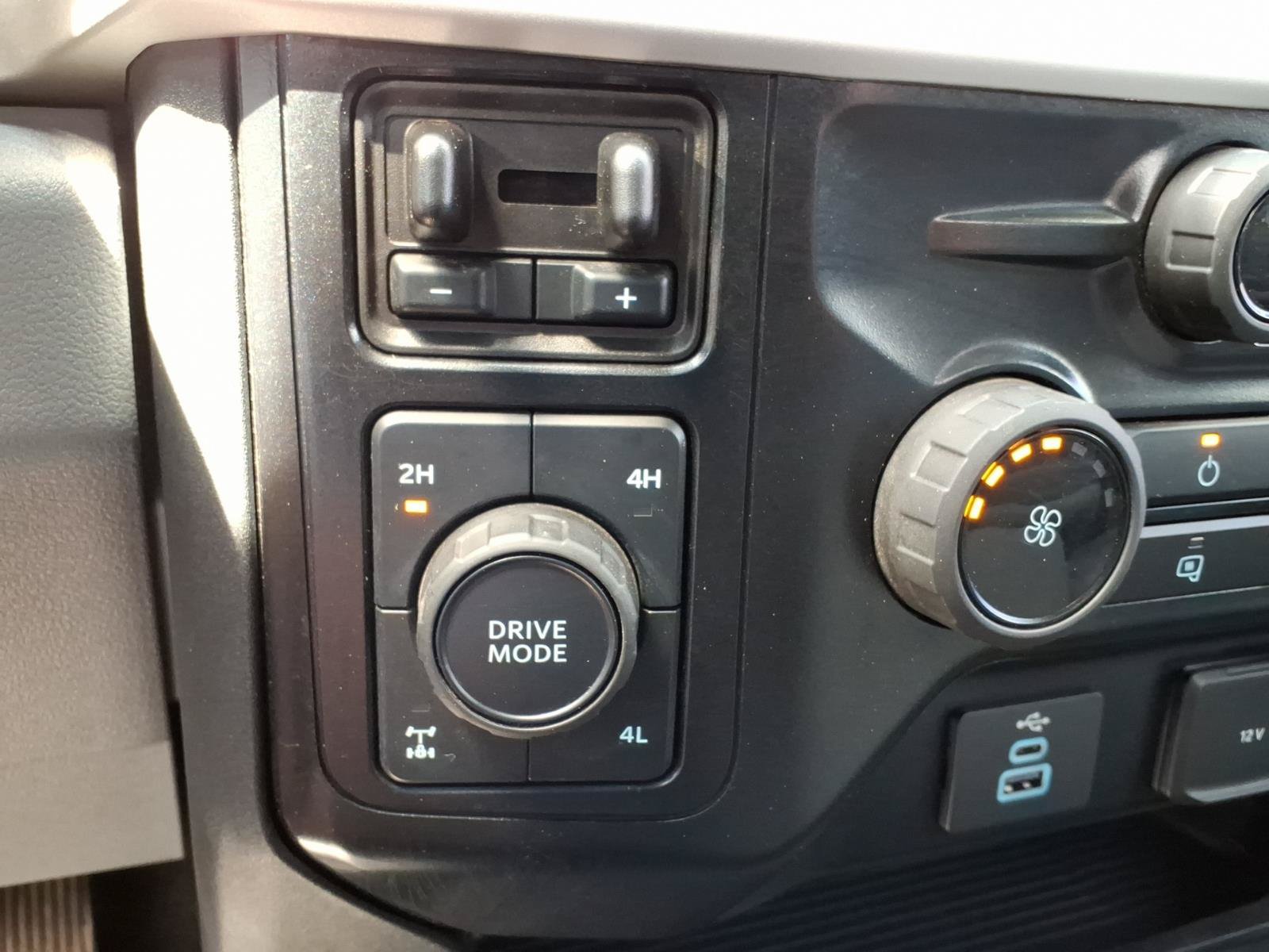 Certified 2024 Ford F350 XL w/ FX4 Off-Road Package AWD/4WD image 18