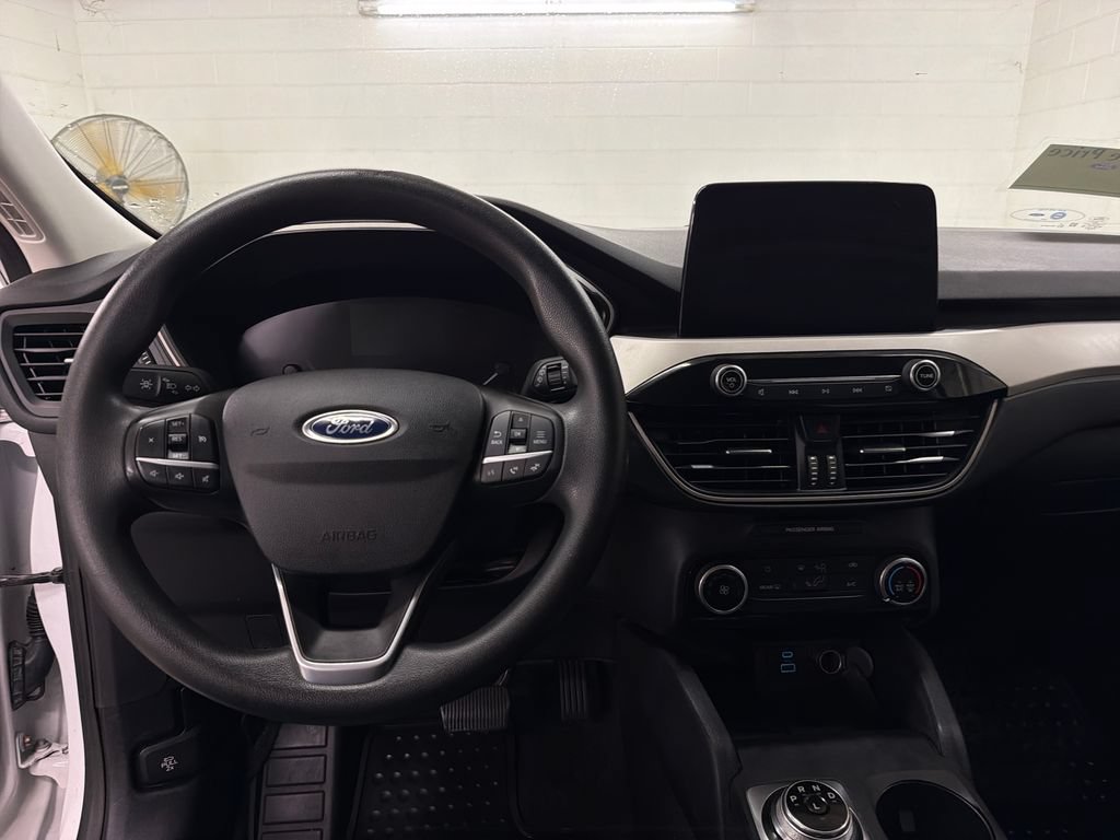 Certified 2021 Ford Escape SE FWD image 9