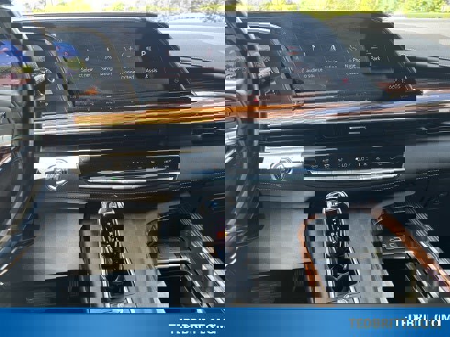 Used 2021 Cadillac Escalade ESV Luxury image 36