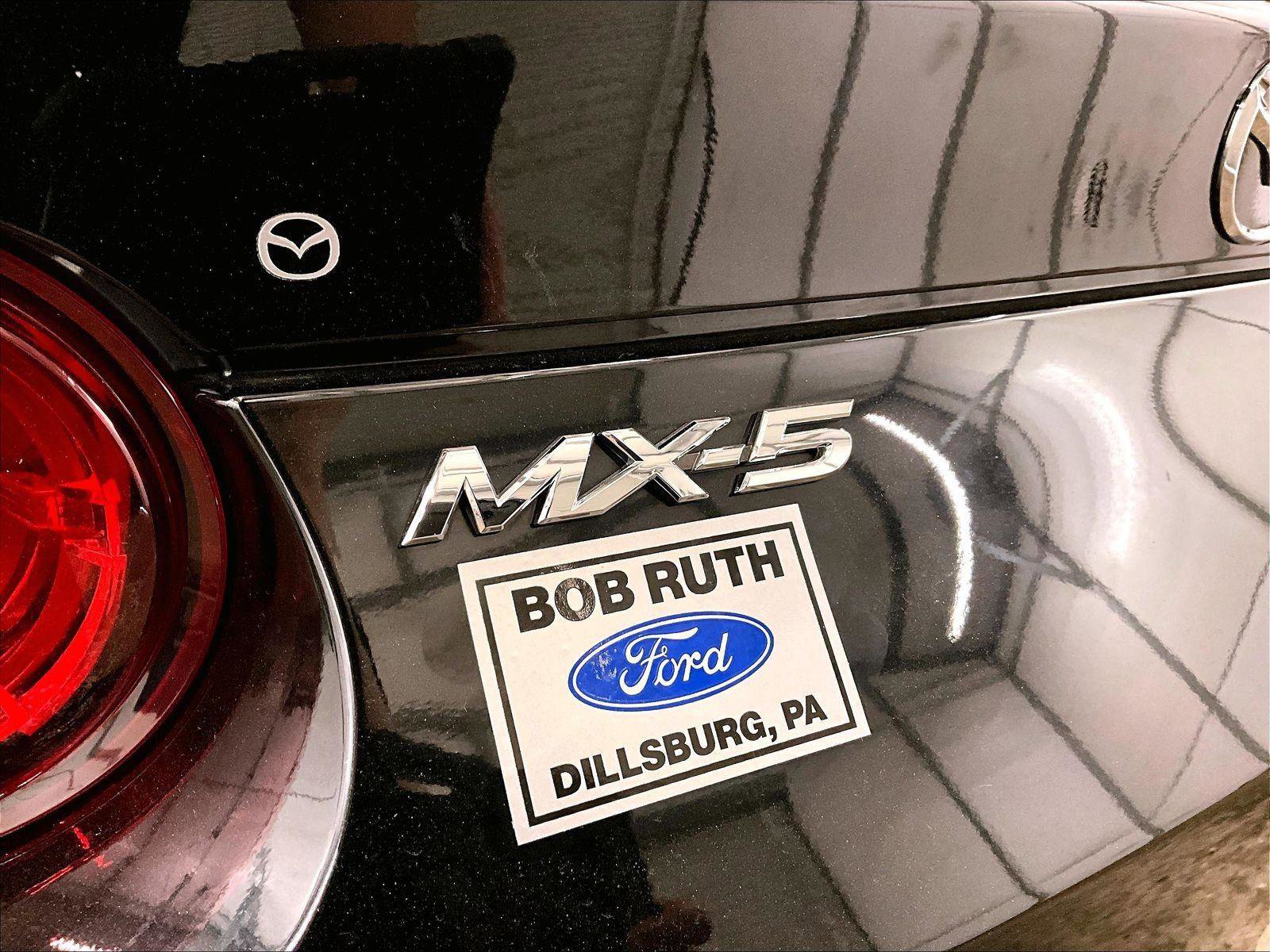 Used 2018 MAZDA MX-5 Miata RF Grand Touring RWD image 13