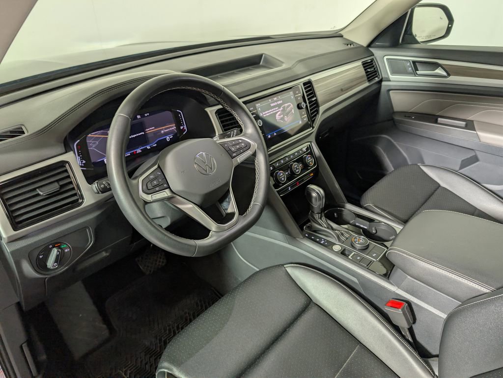 Used 2023 Volkswagen Atlas SEL AWD/4WD image 19