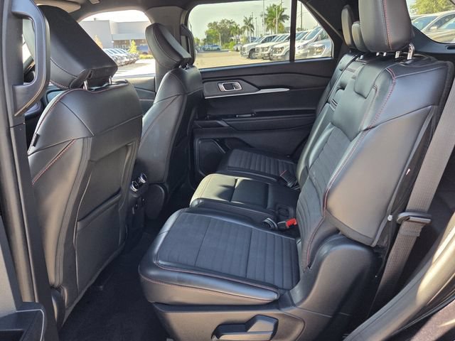 Certified 2025 Ford Explorer ST-Line w/ ST-Line Street Pack AWD/4WD image 13