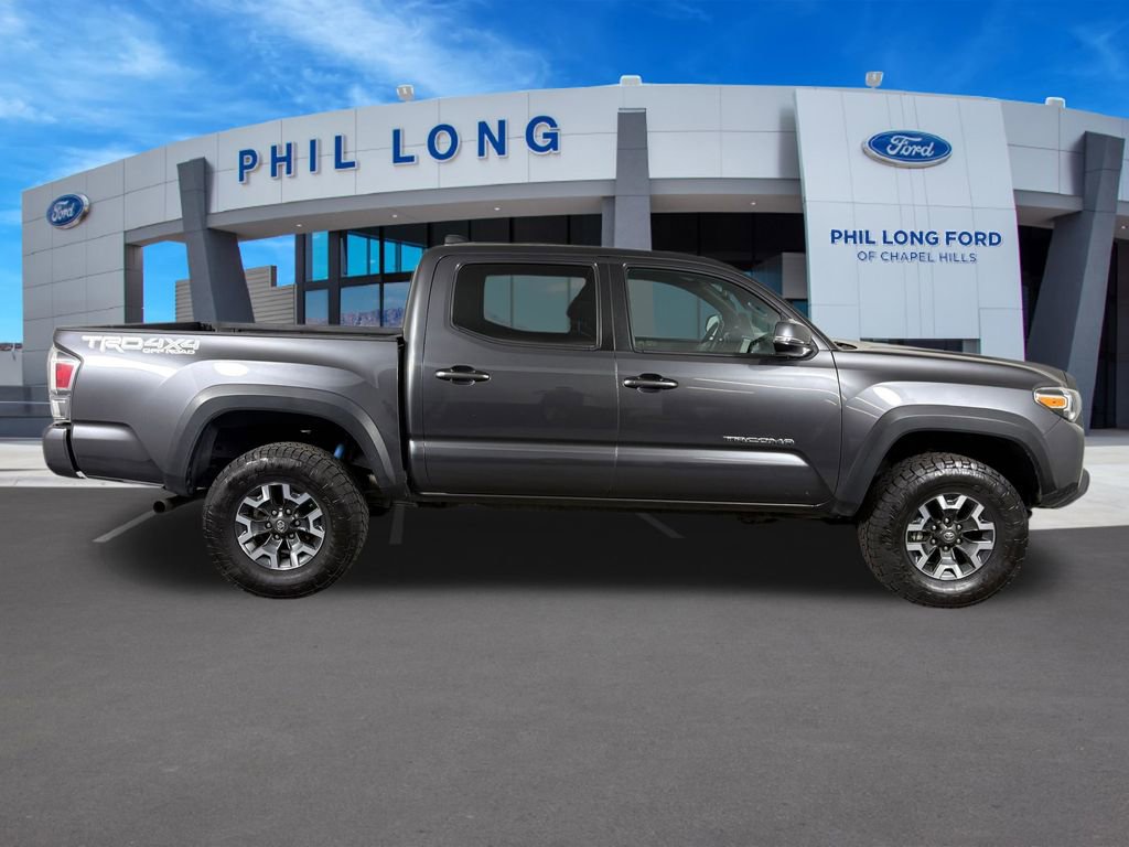 Used 2023 Toyota Tacoma TRD Off-Road w/ Technology Package AWD/4WD image 6